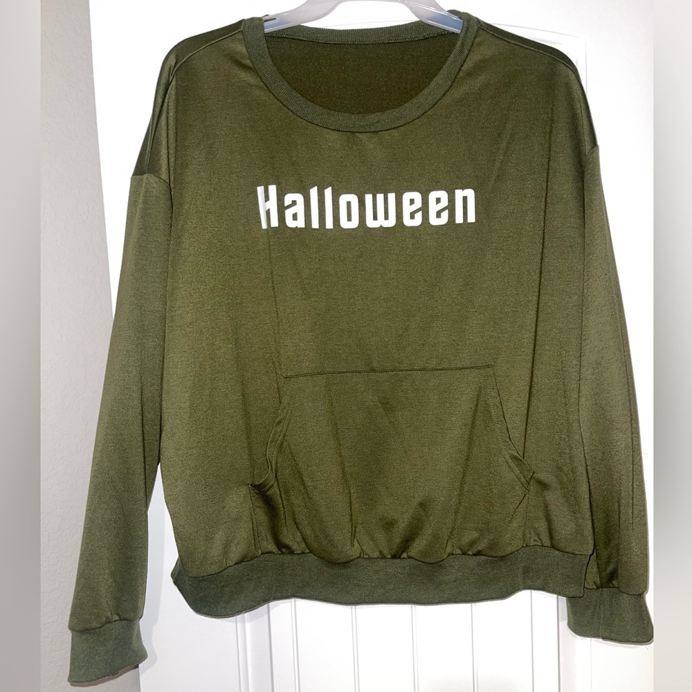 Women’s Halloween Sweatshirt with Pockets